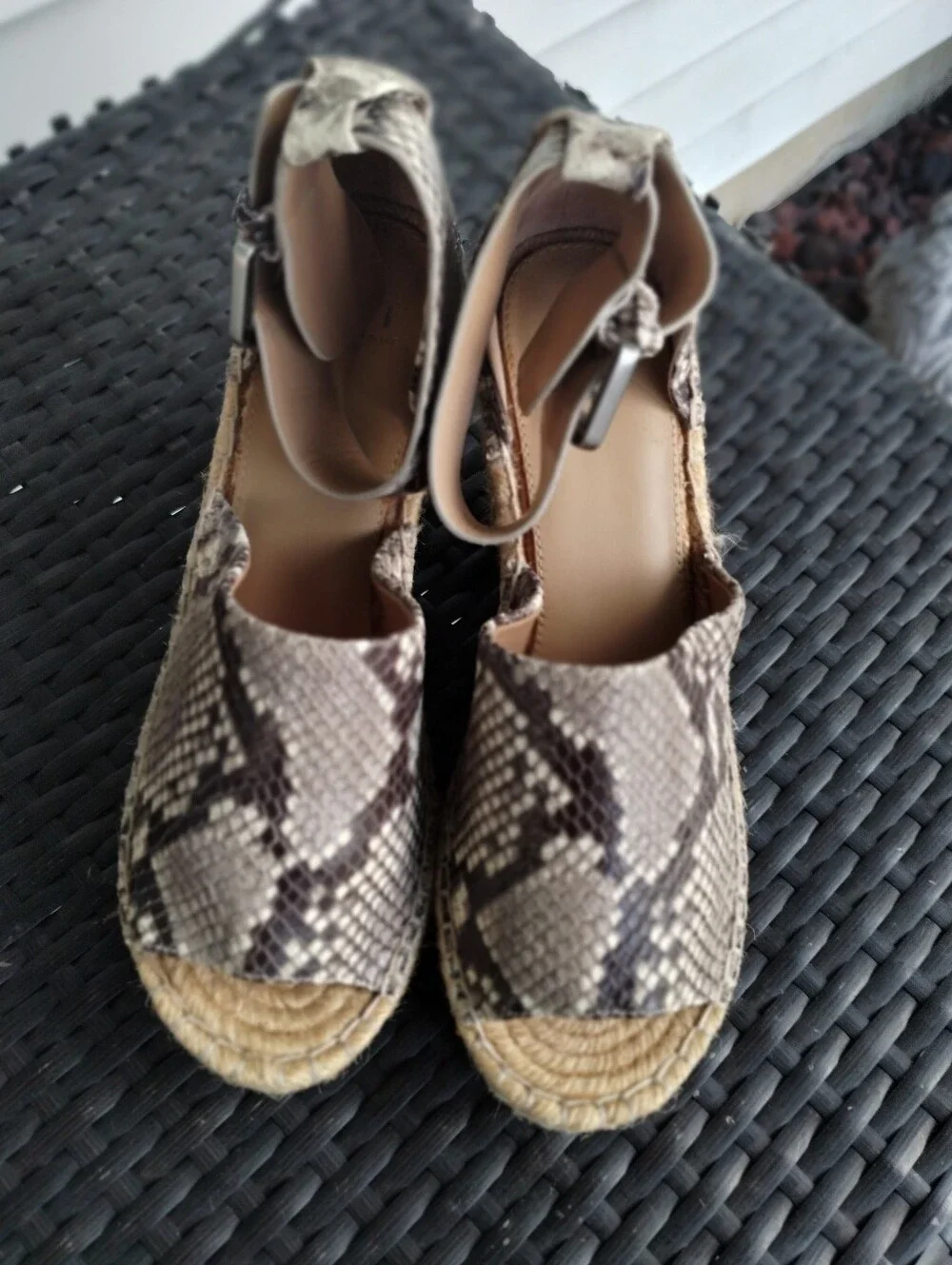 Marc Fisher LTD Devon Snake Print Espadrille Wedges Women’s 7.5